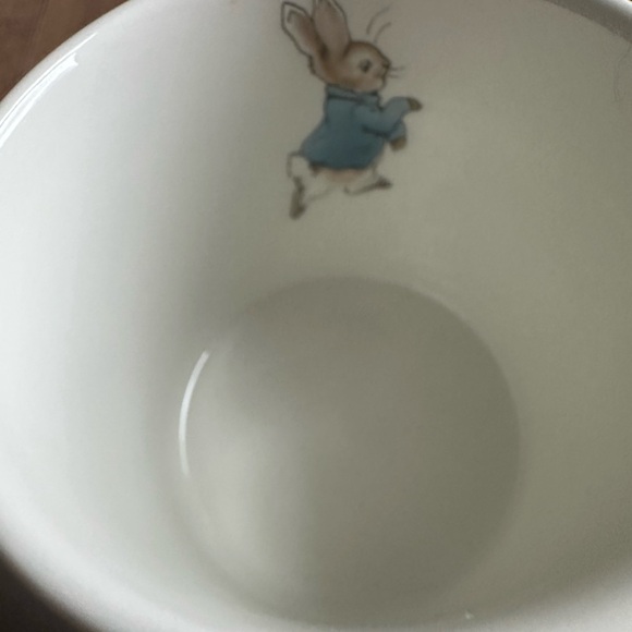 2 Wedgewood small China Peter Rabbit and Miss Tiggy Winkle children mugs - Picture 11 of 12